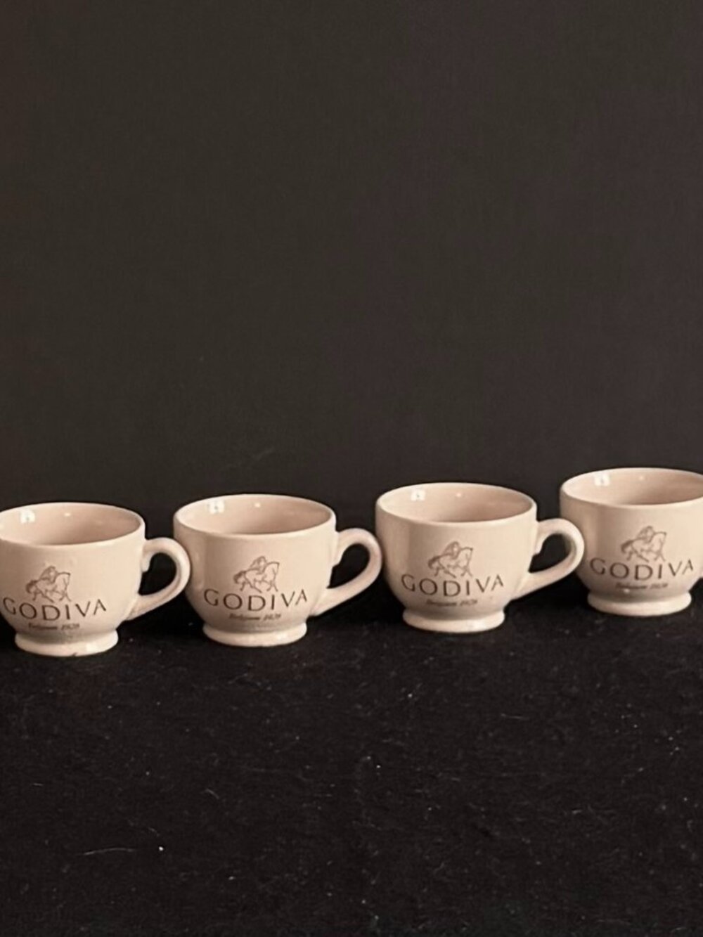 Vintage Set Of 4 – Godiva Creamy White Ceramic Coffee/Tea/Hot Cocoa Cups